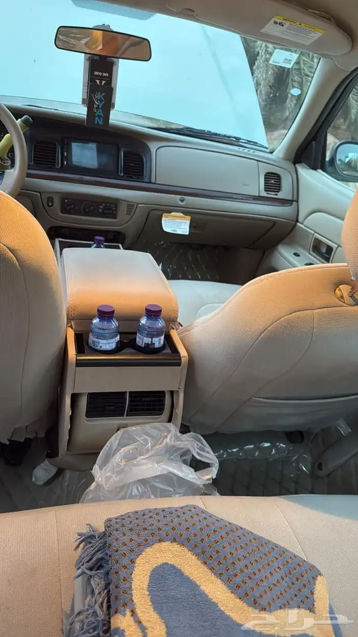 فورد كراون فكتوريا 2008 6