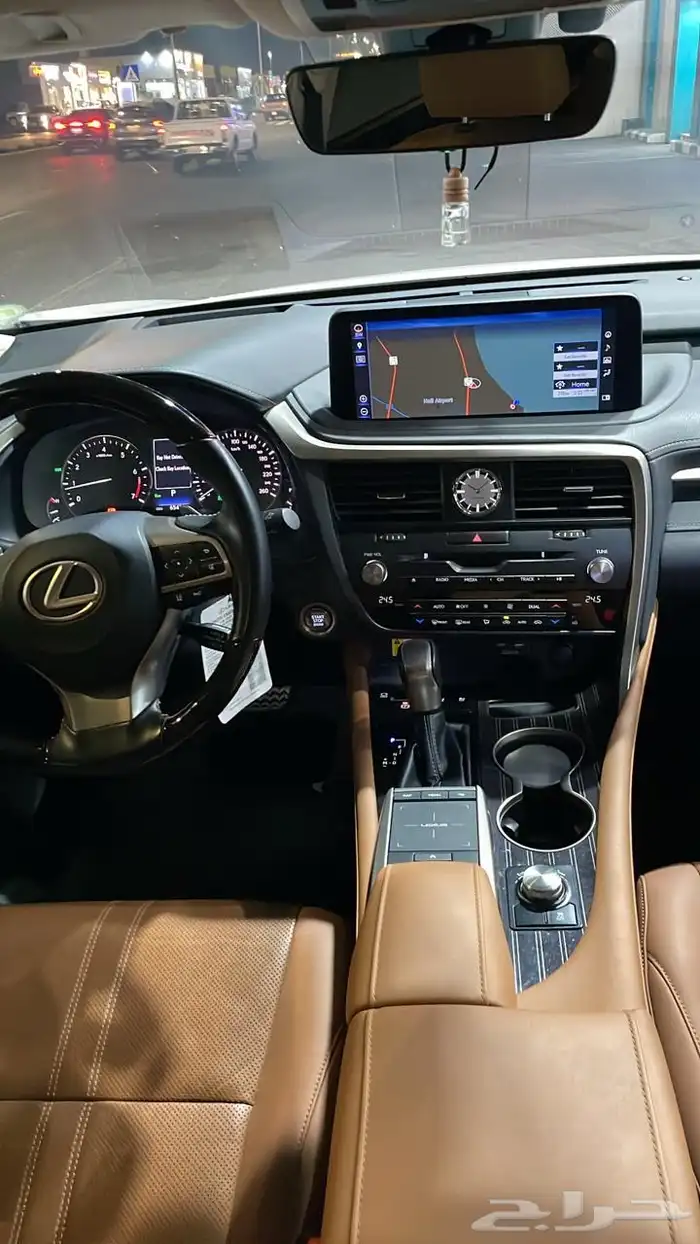 لكزس ار اكس 350 2021 19