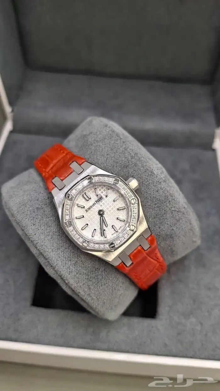 ساعات ادمر نسائية حجم ميني 18