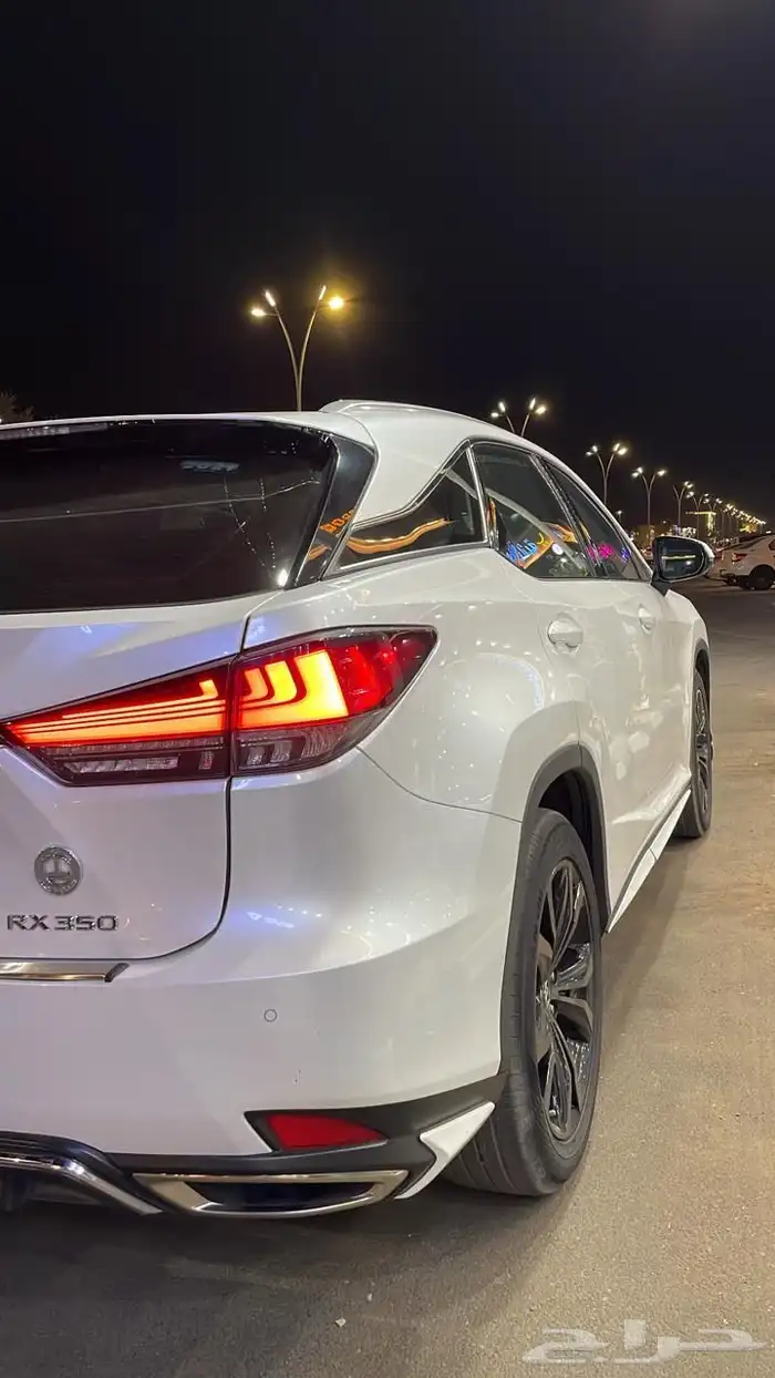 لكزس ار اكس 350 2021 27