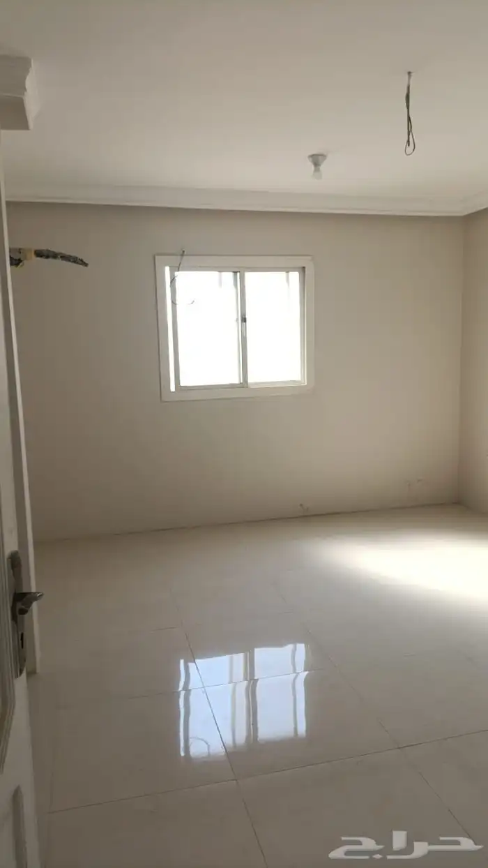 شقق ومحلات للايجار 18