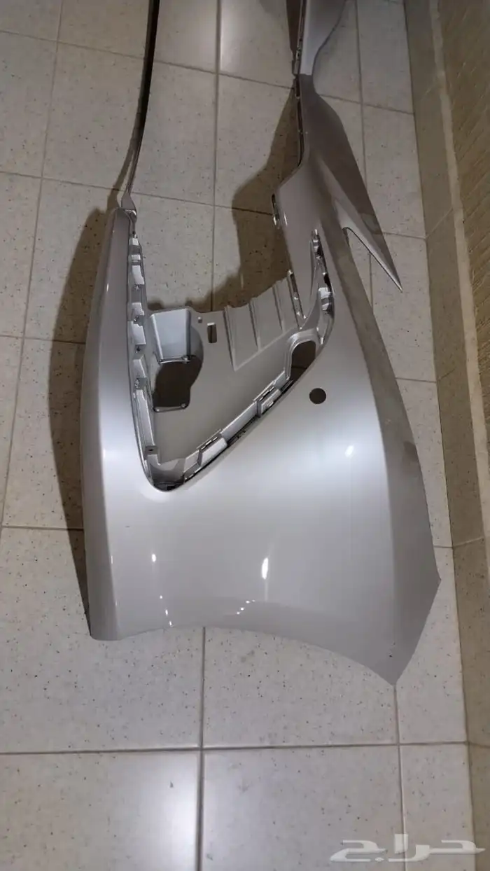 صدامين خلفي وامامي ونور امامي ايسر كامري 2