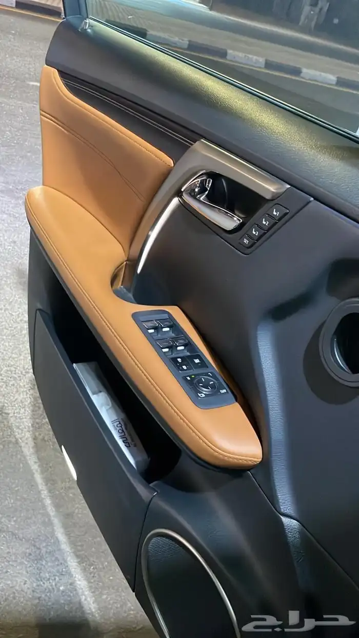 لكزس ار اكس 350 2021 11