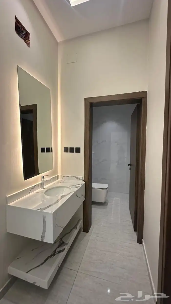 فيلا فاخرة بمسبح عشرة غرف بحي جبرة 4