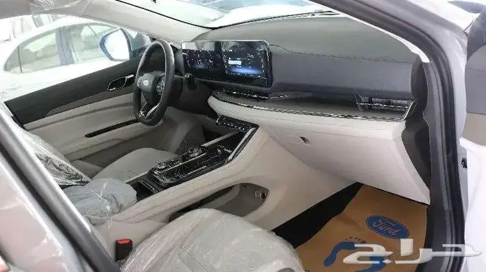 فورد تيرتوري بكل مواصفاتها كاش وبالتقسيط 7