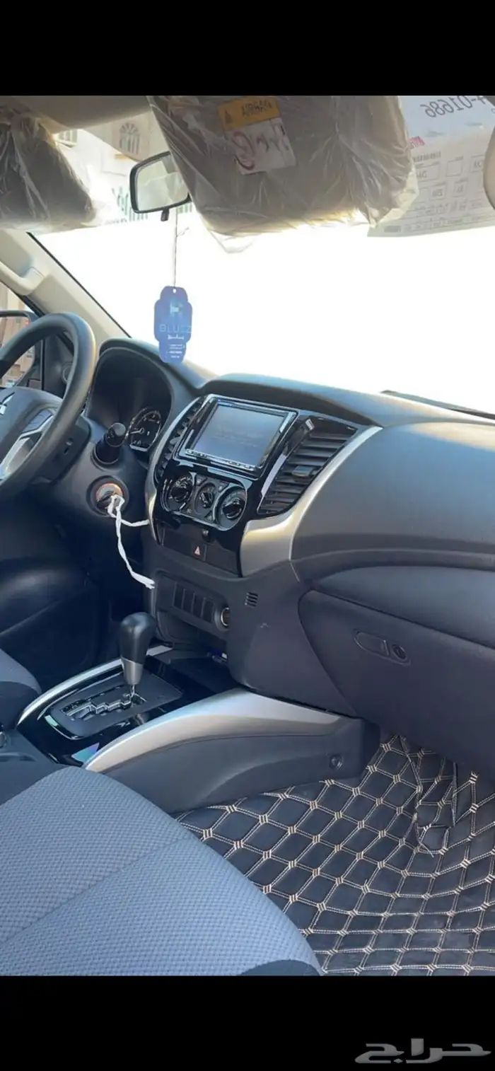 للتنازل ميتسوبيشي L200 12