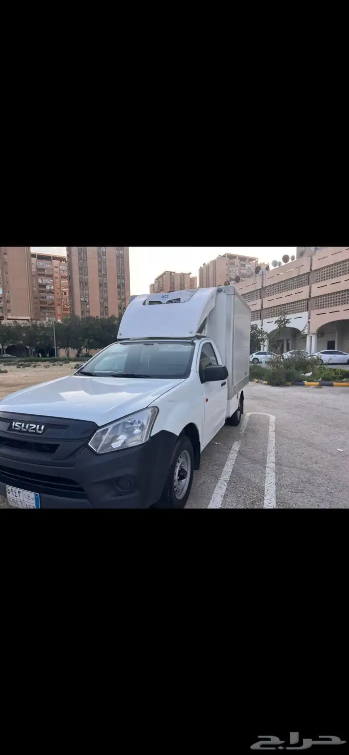 ايسوزو ديماكس غماره 2024 عليها ثلاجه للايجار 2