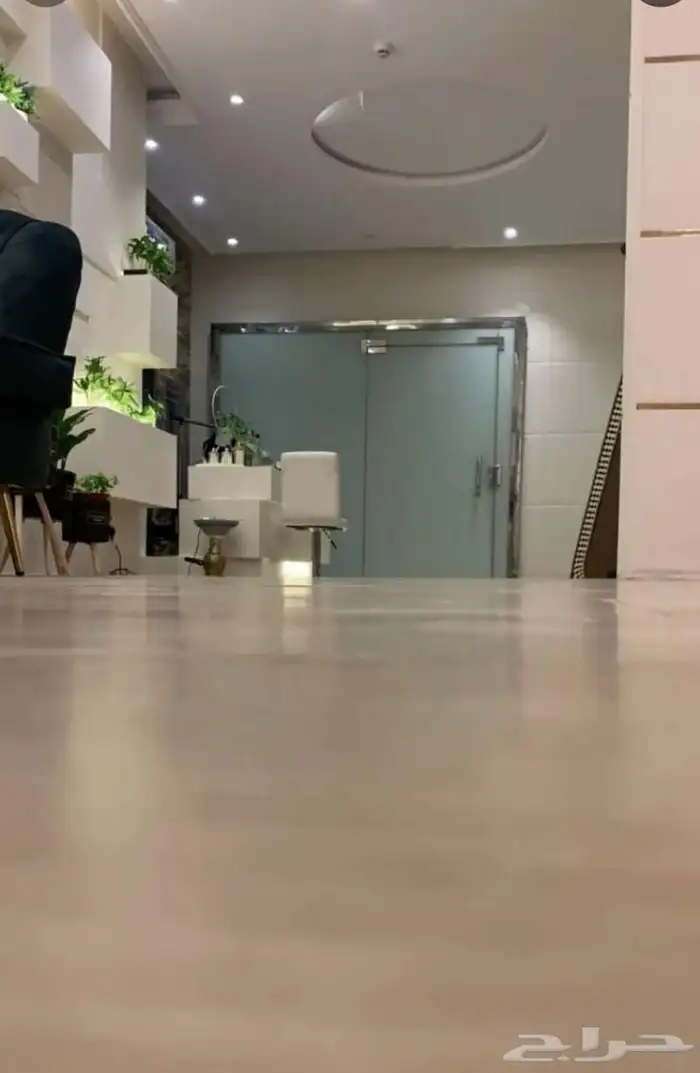 صالون نسائي للتقبيل 2