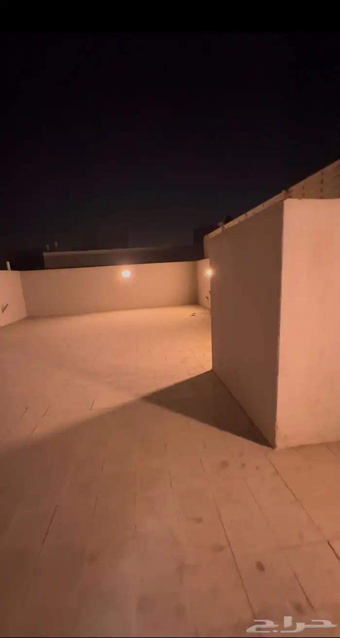دور علوي للإيجار - الرياض حي الدار البيضاء 11