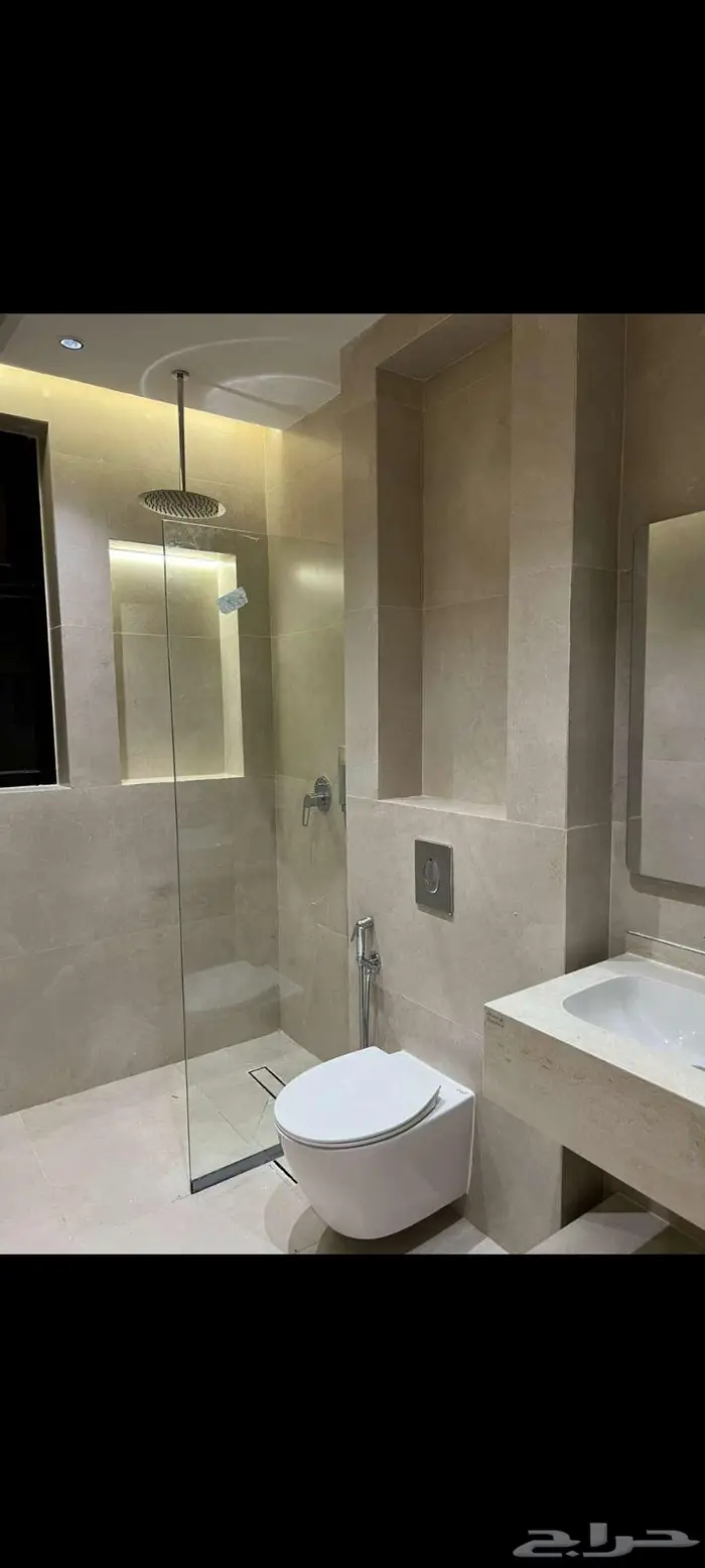 للبيع روف ملحق وشقه فاخره بالمعيصم بمكه 0