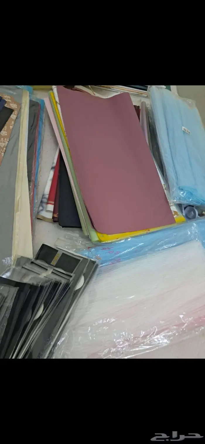 أغراض محل هدايا للبيع 12