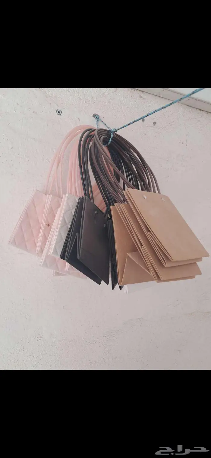 أغراض محل هدايا للبيع 19