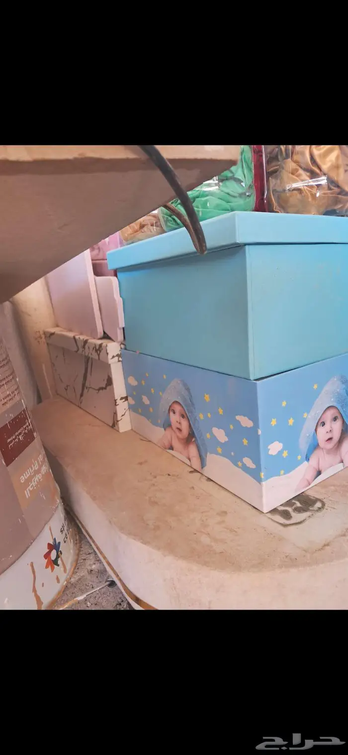 أغراض محل هدايا للبيع 23