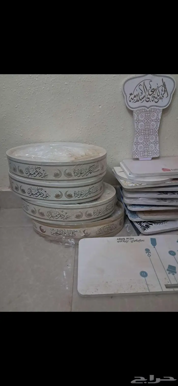 أغراض محل هدايا للبيع 16