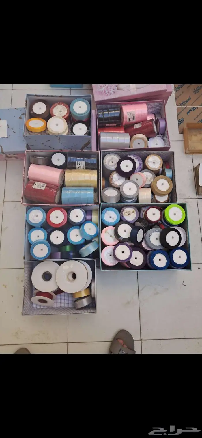 أغراض محل هدايا للبيع 24