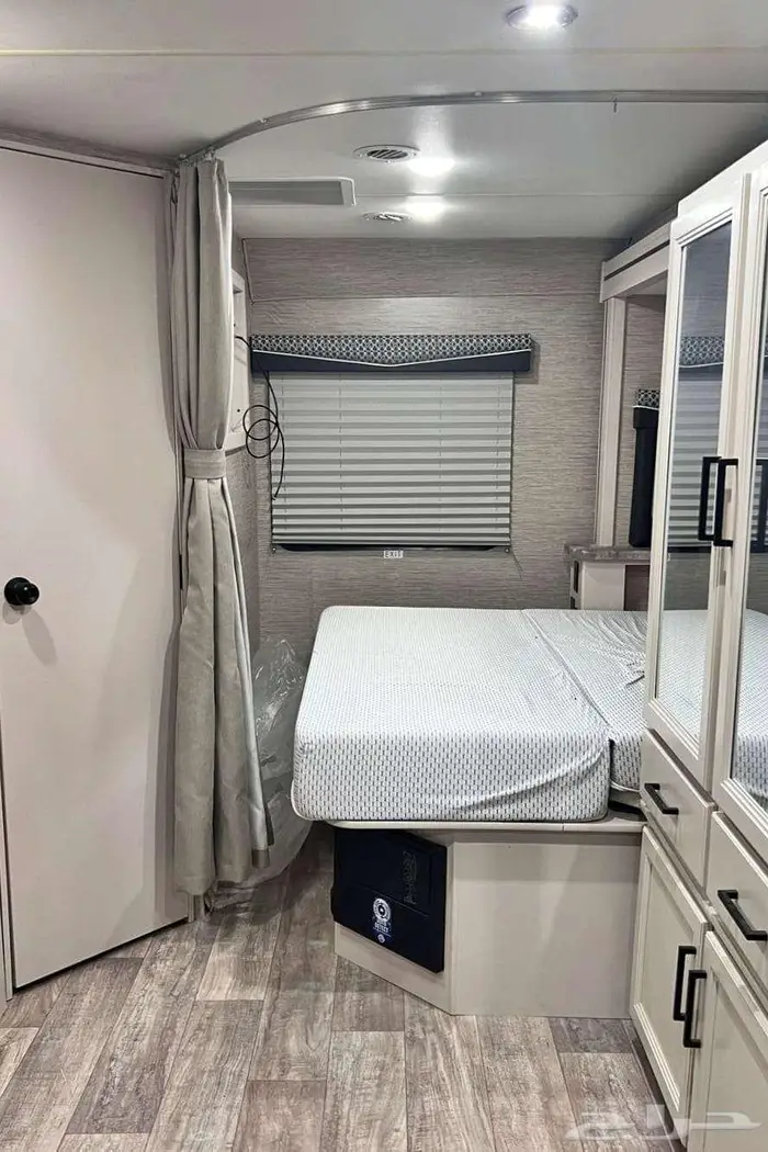 فورد E450 موترهوم 2023 وارد أمريكي 18