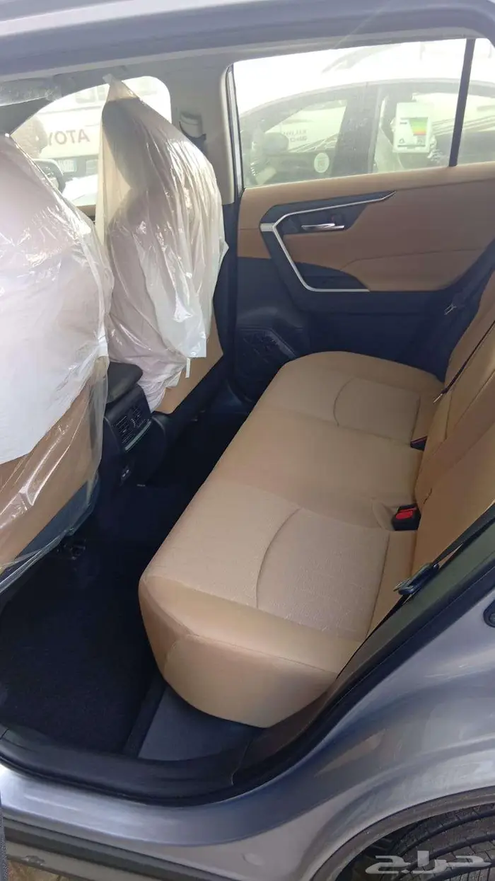 تويوتا راف فور XLE دبل فضى2025 5