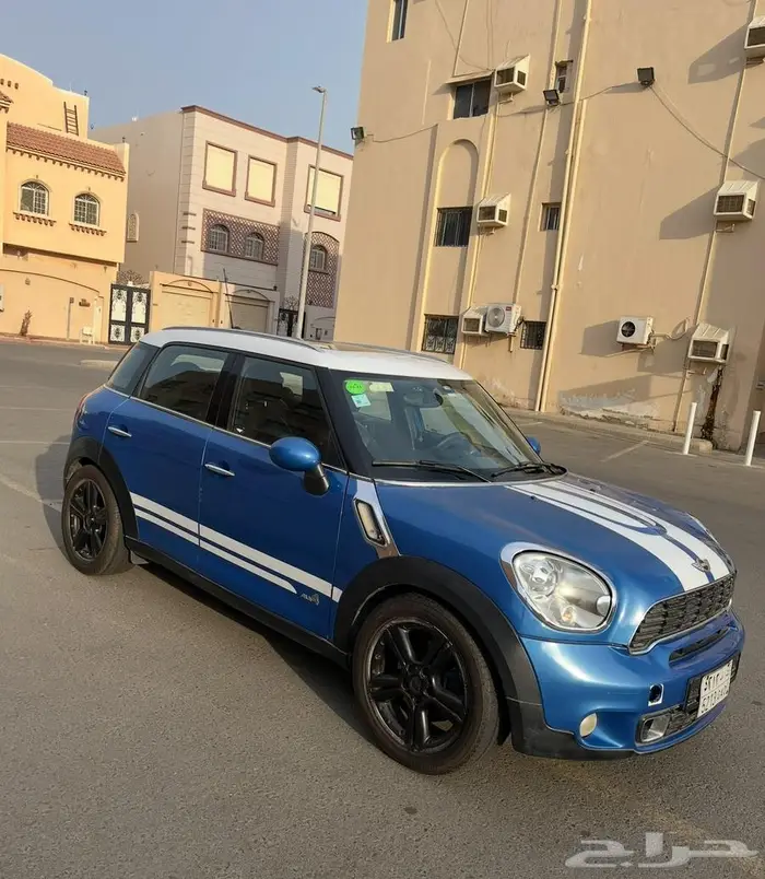ميني كوبر كانتري مان 2014 فل كامل.. اللون ازرق وابيض 1