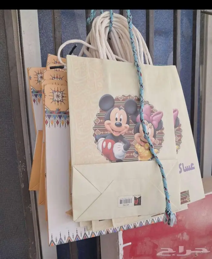 أغراض محل هدايا للبيع 8