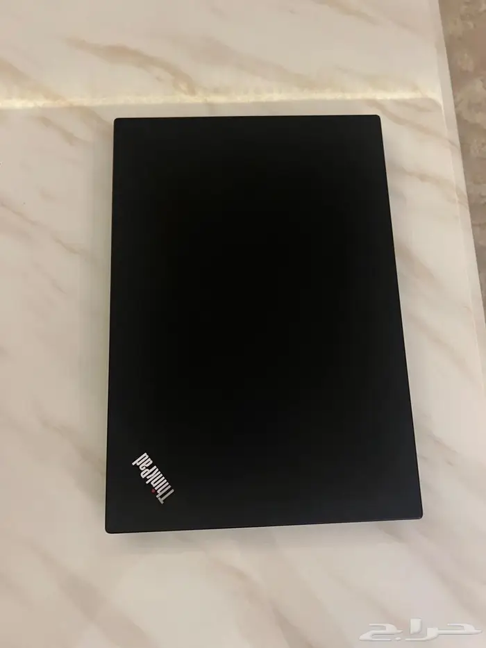 جهاز ماك بوك وجهاز 2