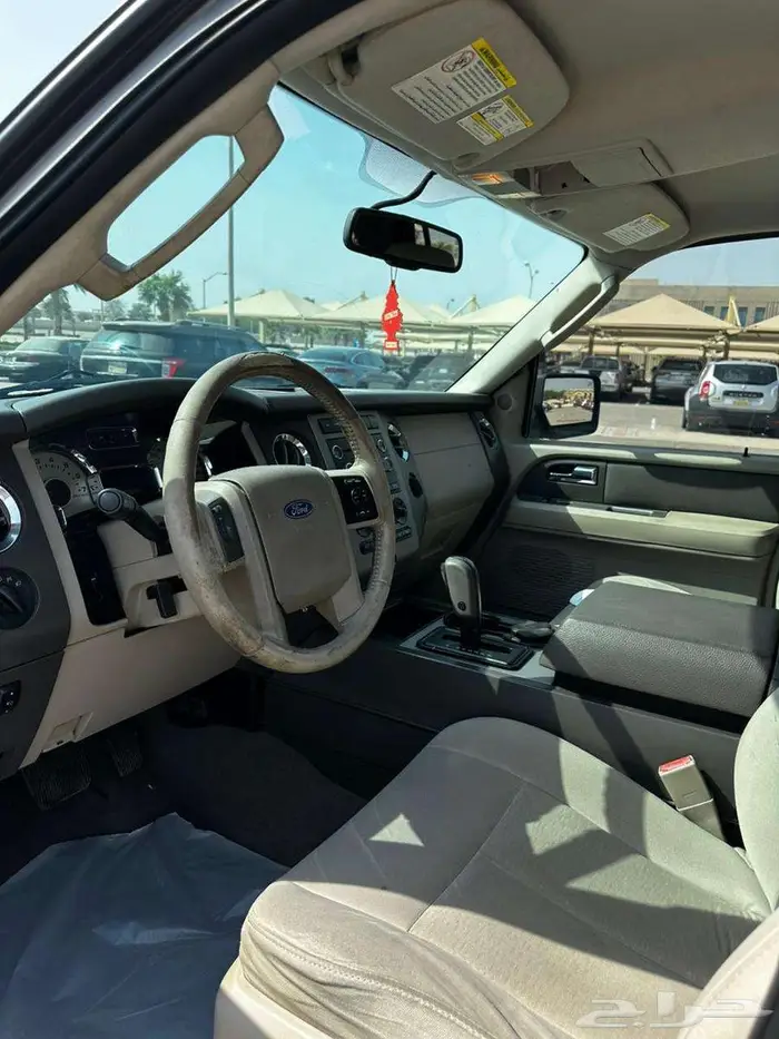 فورد اكسبديشن شاص قصير سعودي بدون دبل 4