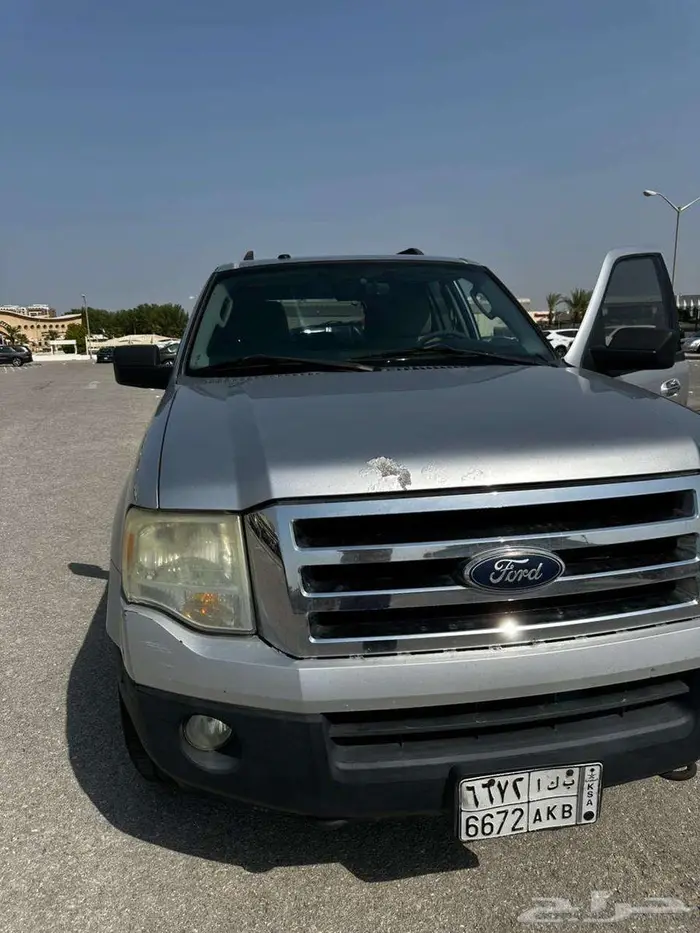 فورد اكسبديشن شاص قصير سعودي بدون دبل 9