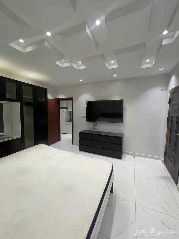 للاجار شقة غرفتين ومطبخ وحمام 2