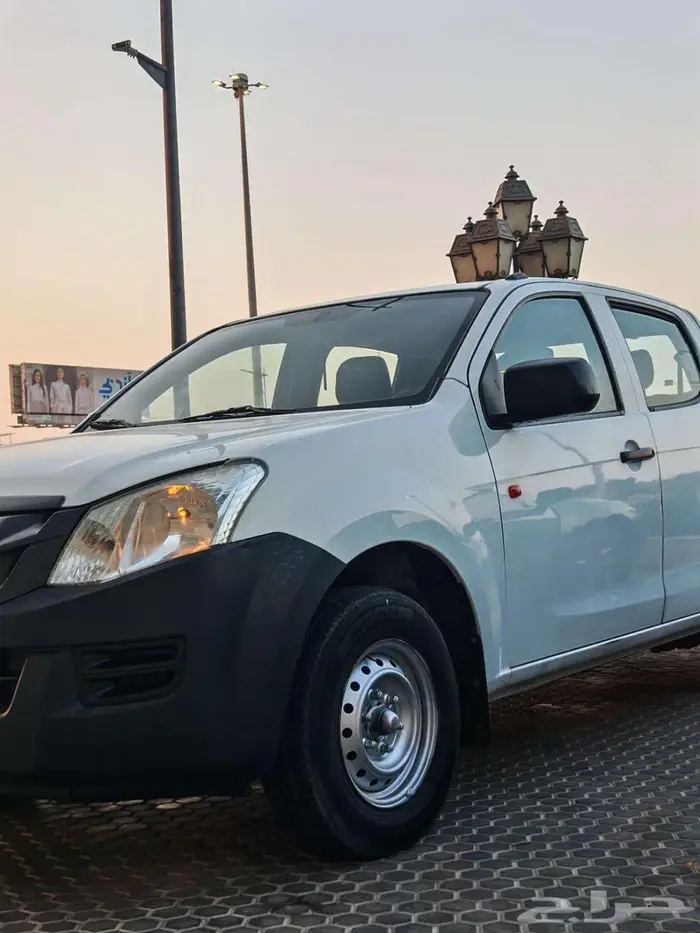 ايسوزو ديماكس نظيفة ممشى 140 فقط 7