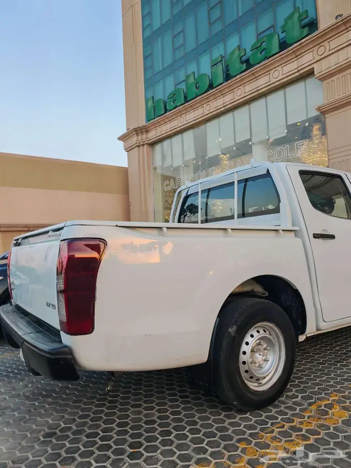 ايسوزو ديماكس نظيفة ممشى 140 فقط 13