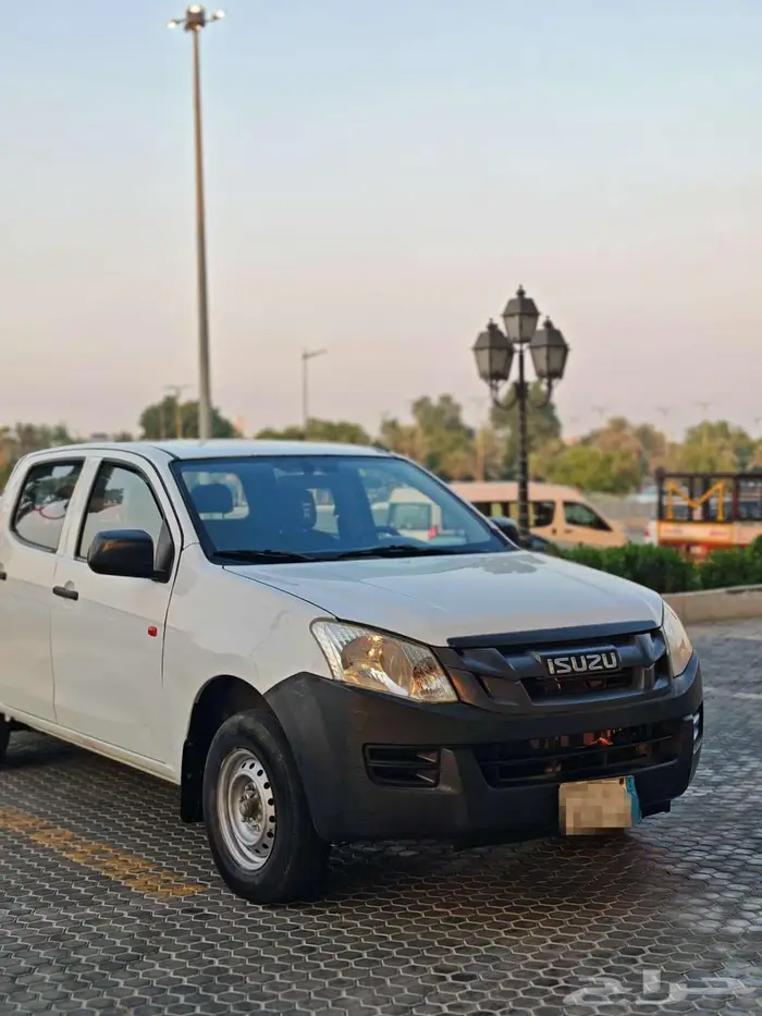 ايسوزو ديماكس نظيفة ممشى 140 فقط 1