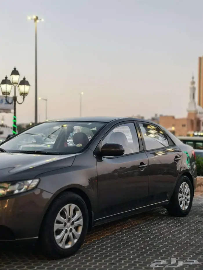 كيا سيراتو توماتيك نظيفة 5