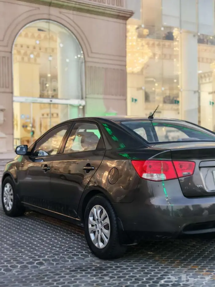 كيا سيراتو توماتيك نظيفة 18