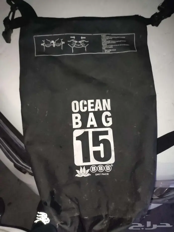 شنطة ضد الموية بحالة جدا  ممتازة 2