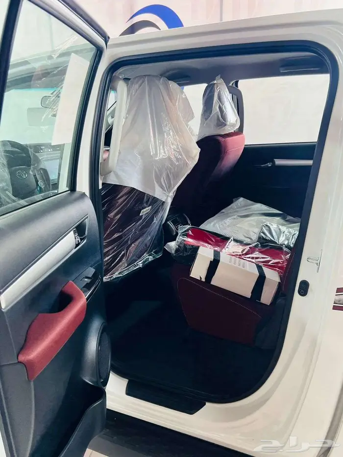 هايلوكس غمارتين S-GLX 4 4 اوتوماتيك بنزين 2025 8