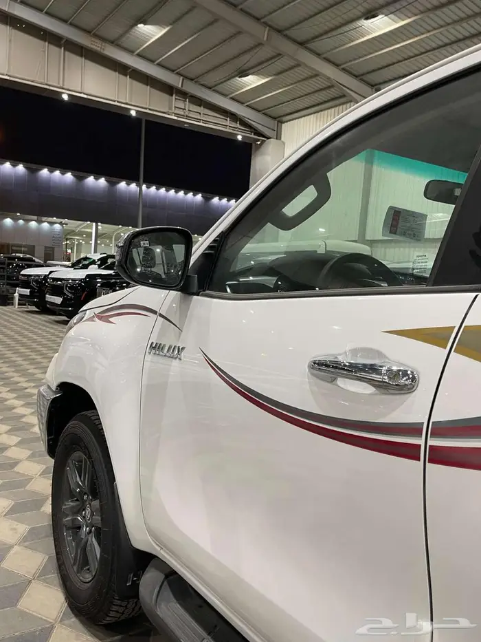 تويوتا هايلوكس دبل بنزين دبل 2025 خليجي فل كامل 5