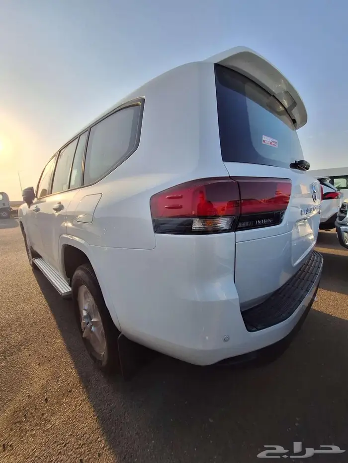 تويوتا لاند كروزر ديزل GX كاش واقساط جميع البنوك ونظام 50 50 4