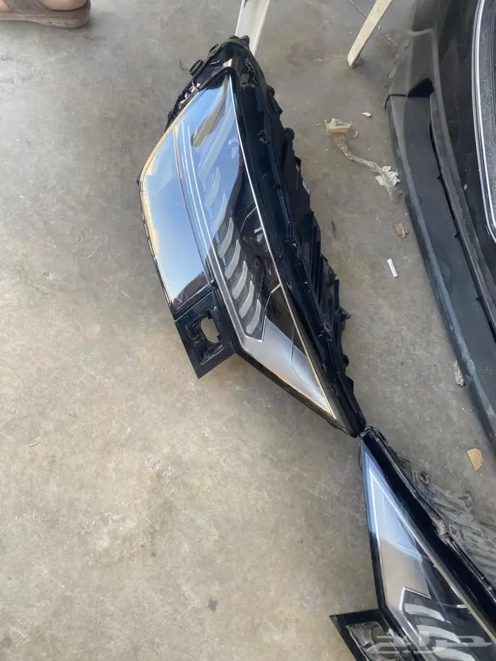 شمعات اودي Q8 0