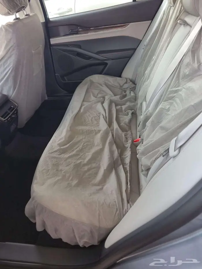 فورد تورس تيتانيوم فل كامل 2026 كاش وتقسيط متوفر فئات 10