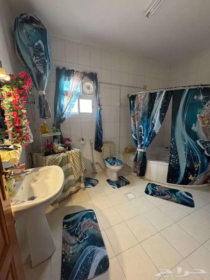 فلة مميزة غرب الأستاذ الرياضي بالقرب من الامام المسلم 3