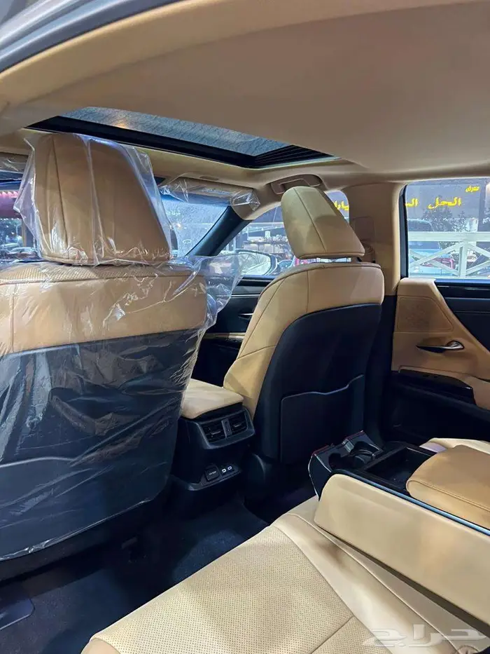 لكزس ES250 ستاندر 2025 اقل هامش ربح للأقساط 11