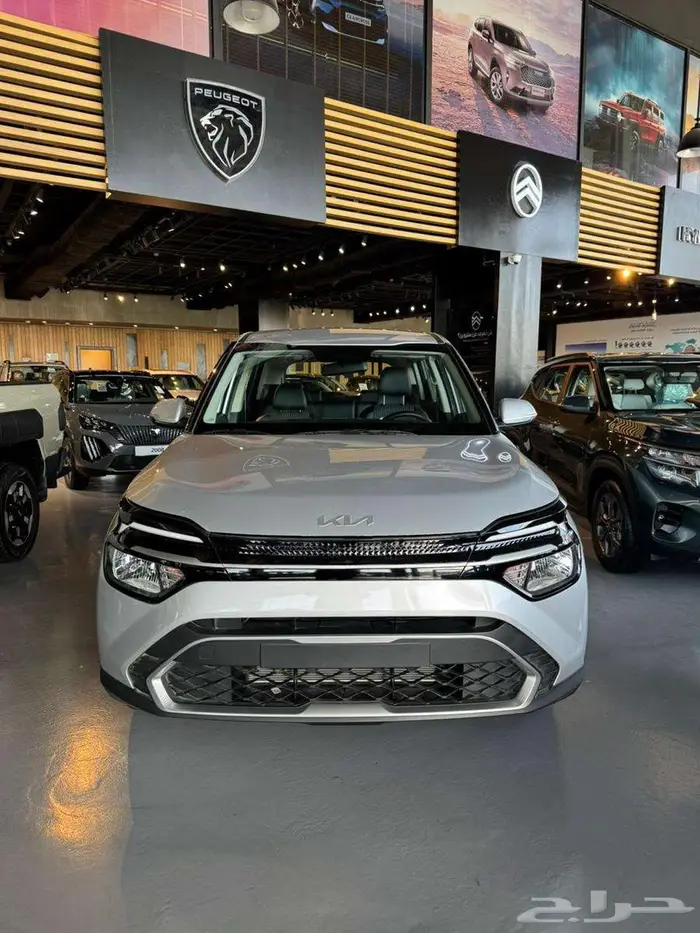 كيا كارينز بسعر حصري عرض نهاية العام الحق العرض 0