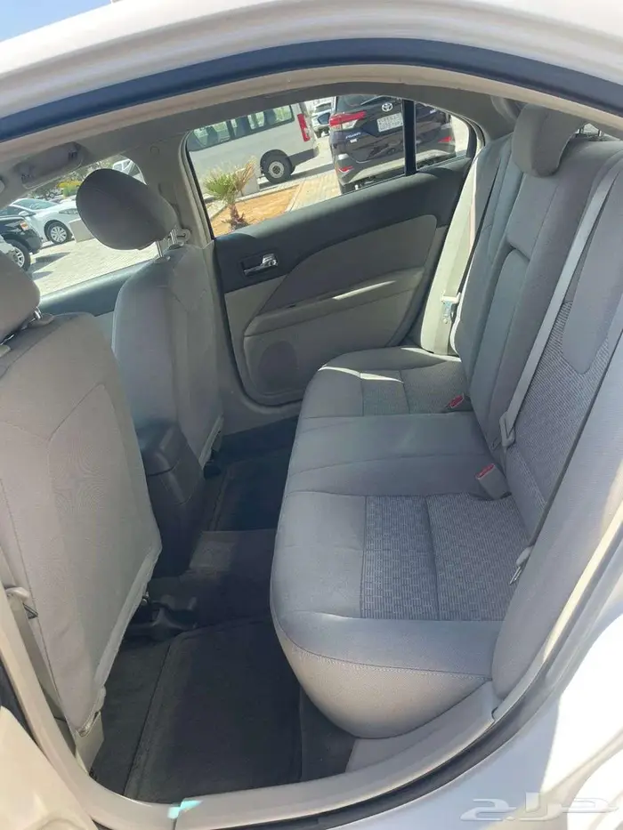 فورد فيوجن 2012 17