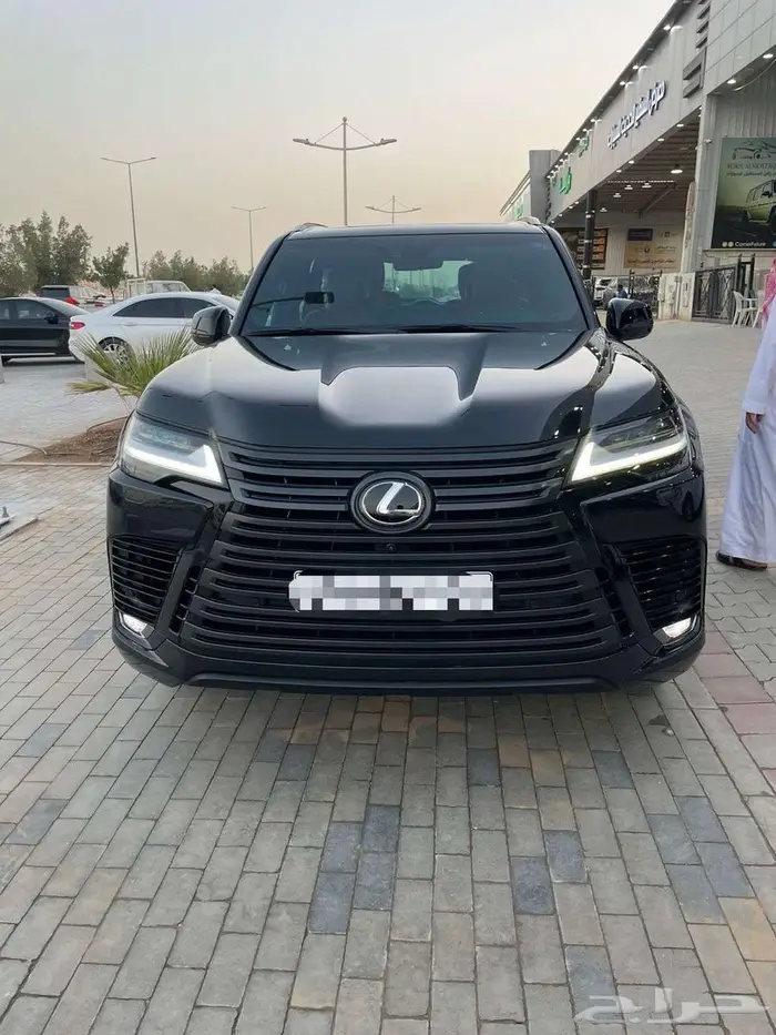 لكزس LX-600 VIP سعودي 2023 بلاك ادشن 1