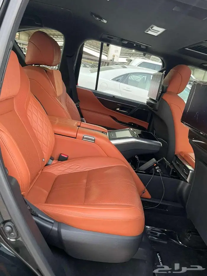 لكزس LX-600 VIP سعودي 2023 بلاك ادشن 32