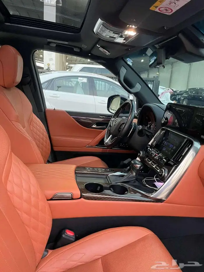 لكزس LX-600 VIP سعودي 2023 بلاك ادشن 34