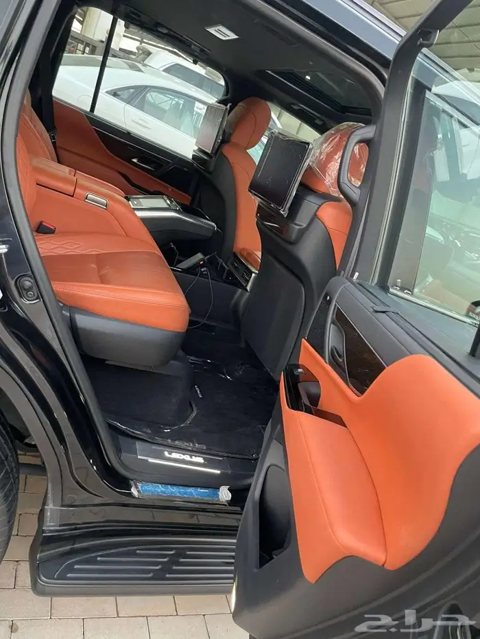 لكزس LX-600 VIP سعودي 2023 بلاك ادشن 36