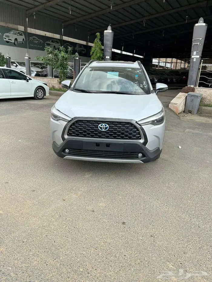 كورولاكروس ليمتد فل كامل 2024 اصفار 0