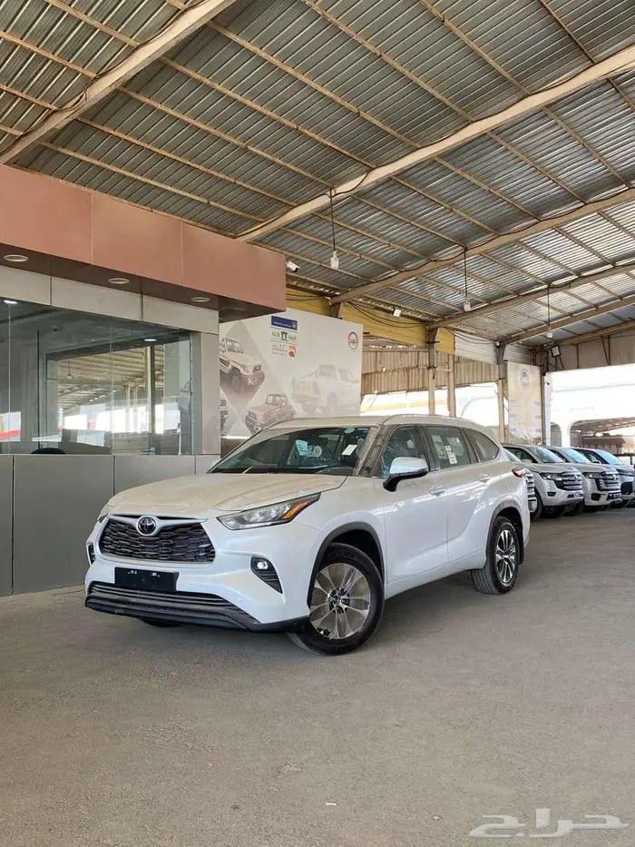 تويوتا هايلاندر GLE لؤلؤي هايبرد 2025 لدى الفريدي 0