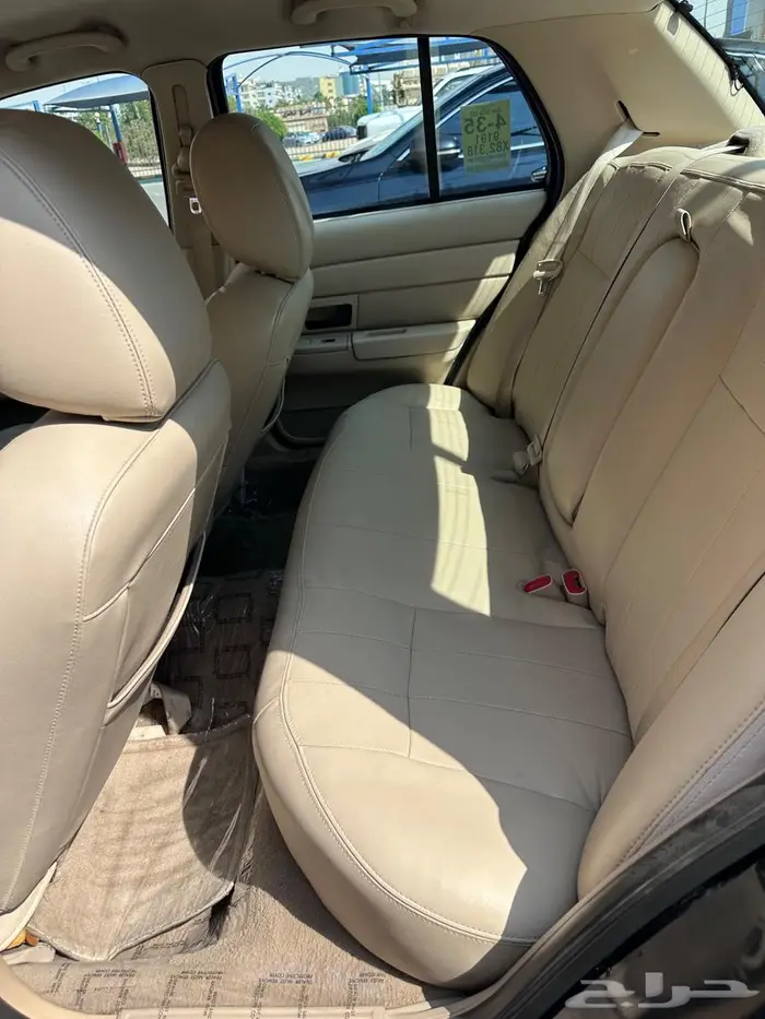 فورد كراون فيكتوريا 2