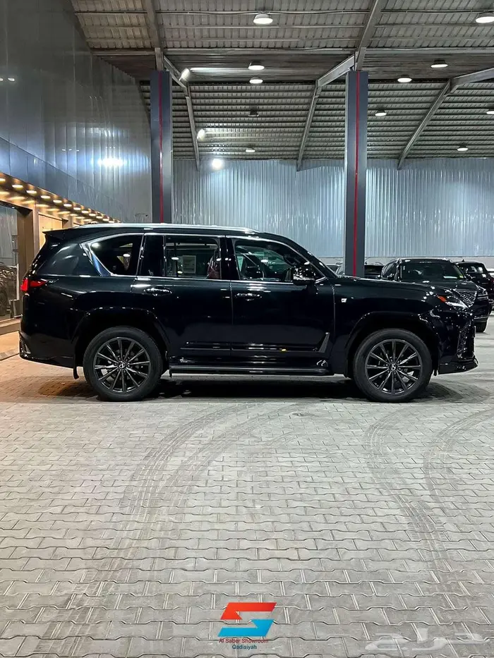 لكزس اف سبورت 4